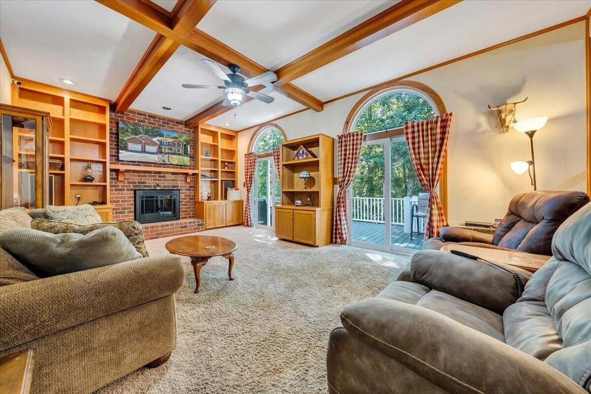 133 Breezewood RD - Photo 17