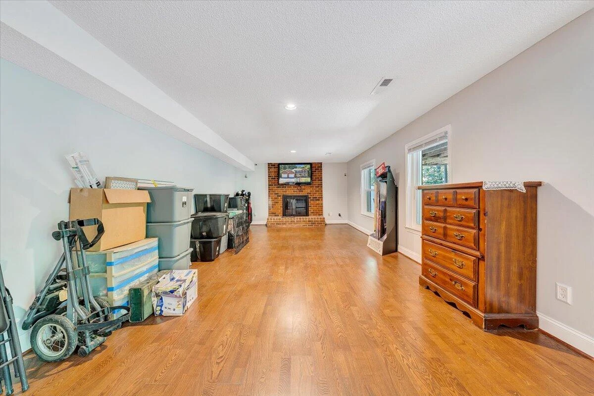 133 Breezewood RD - Photo 39
