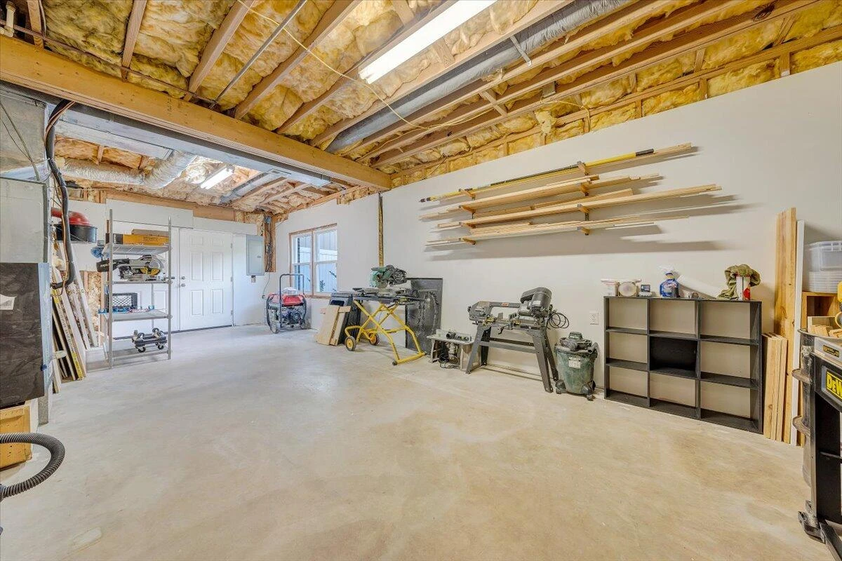 133 Breezewood RD - Photo 42