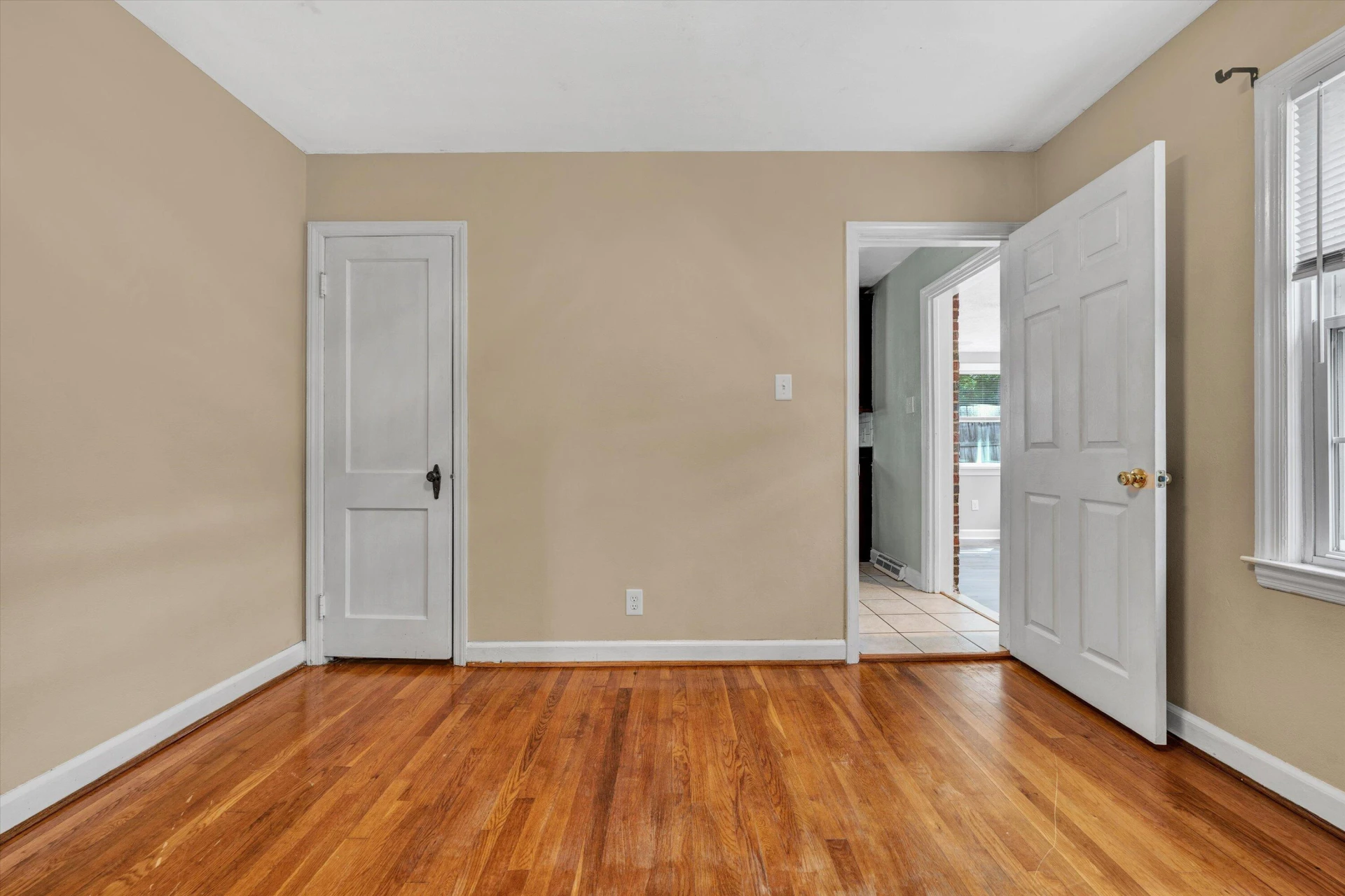 3028 Fleetwood AVE - Photo 21
