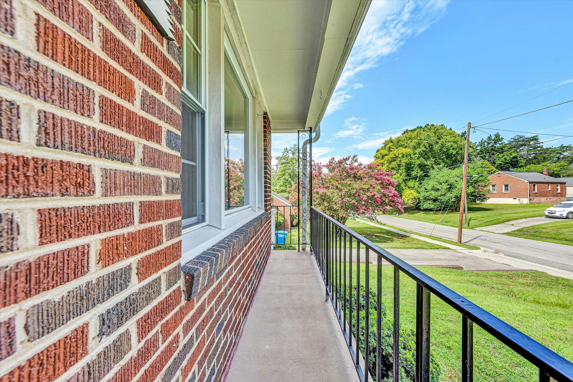 3028 Fleetwood AVE - Photo 6