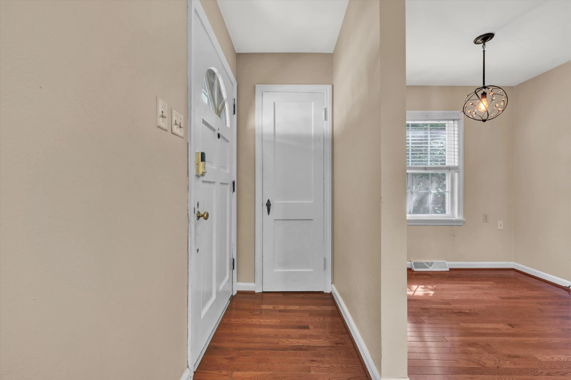 3028 Fleetwood AVE - Photo 7