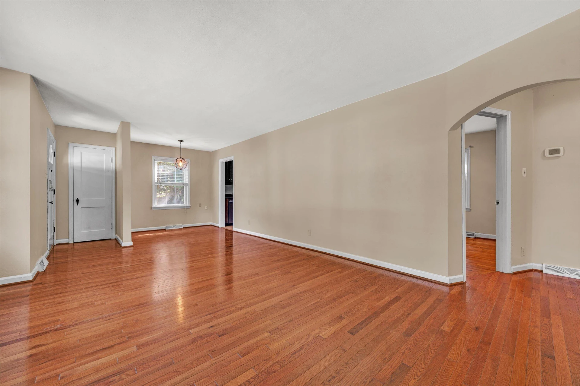 3028 Fleetwood AVE - Photo 8