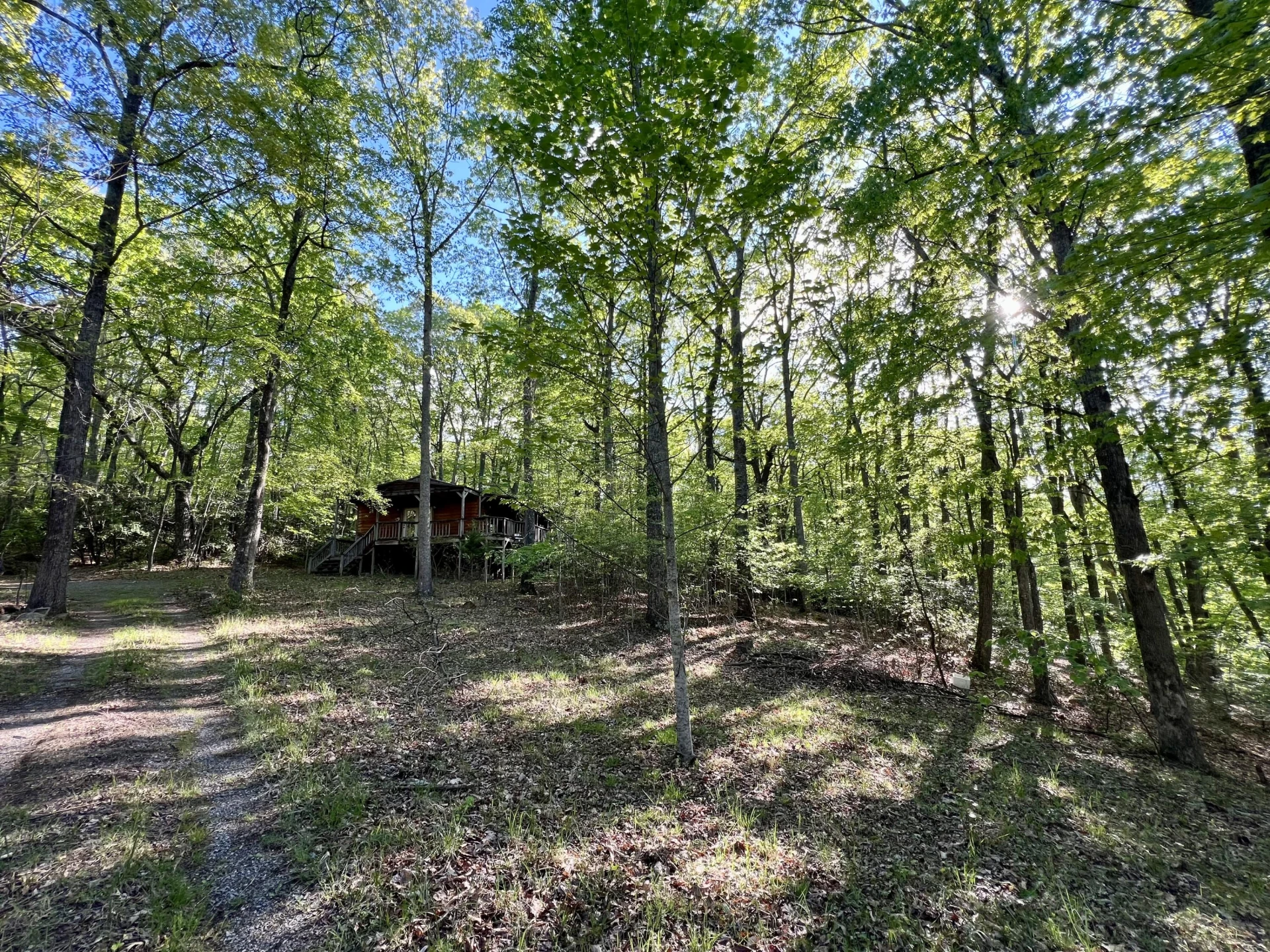 130 Hideaway LN
