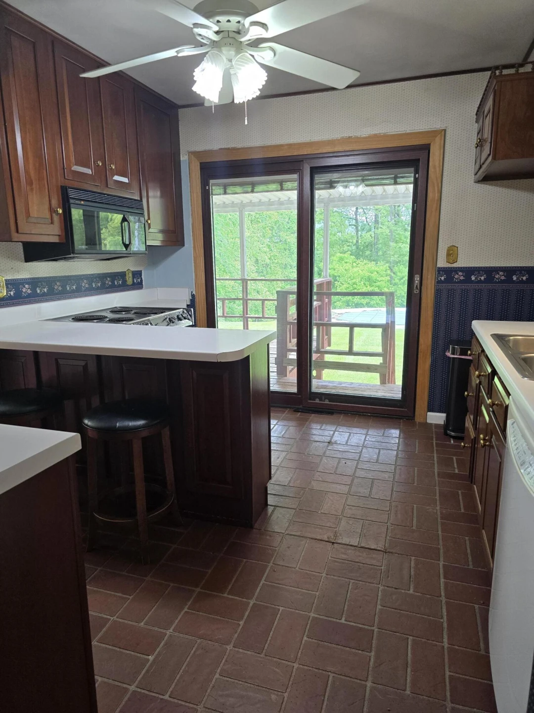239 Knollwood DR - Photo 9