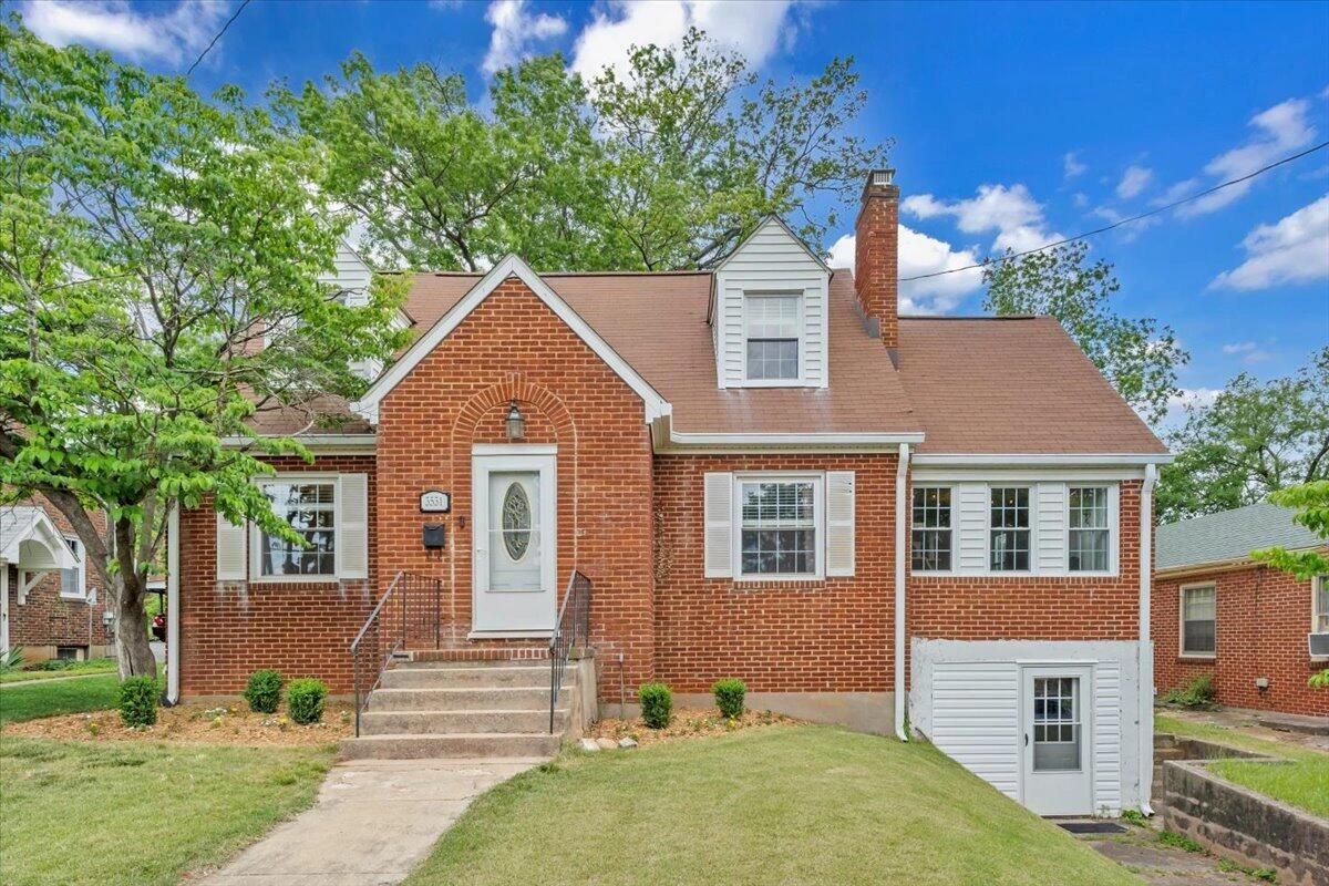 3531 Greenland AVE