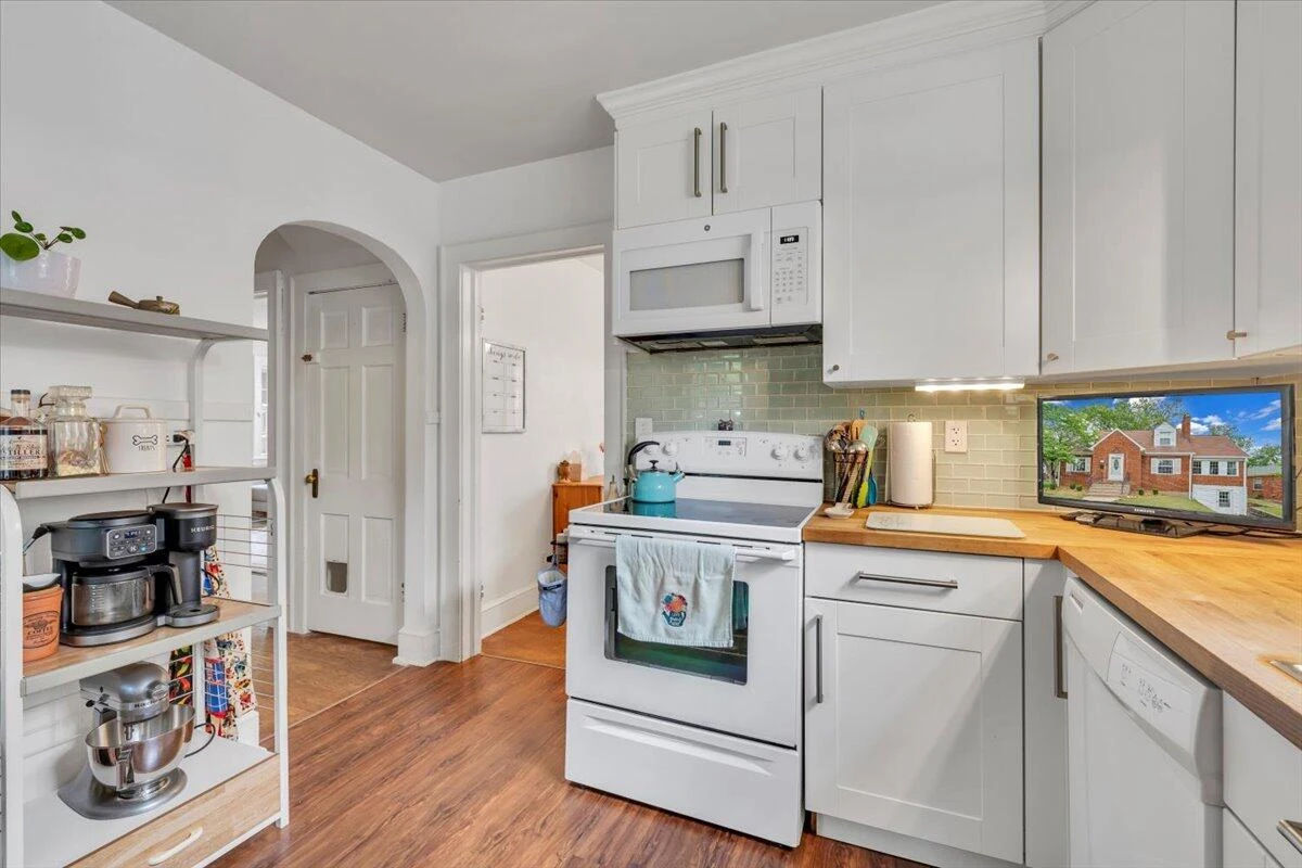 3531 Greenland AVE - Photo 12