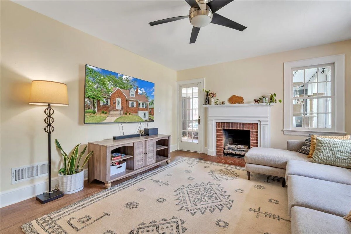 3531 Greenland AVE - Photo 8