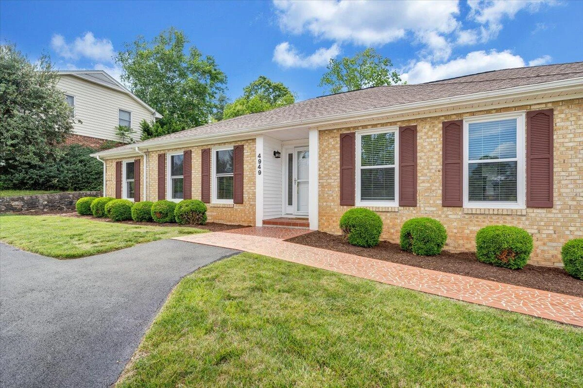 4949 Grape Tree LN - Photo 5
