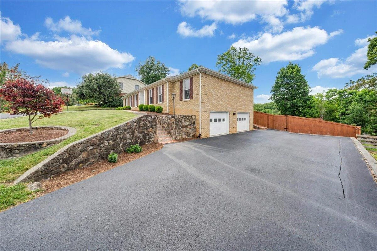 4949 Grape Tree LN - Photo 68