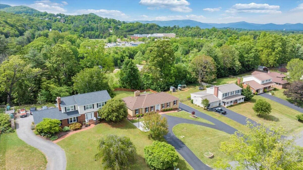 4949 Grape Tree LN - Photo 70