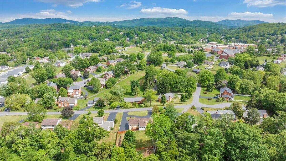 4949 Grape Tree LN - Photo 75