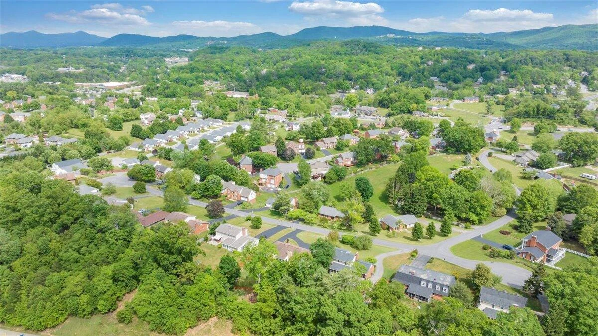 4949 Grape Tree LN - Photo 80