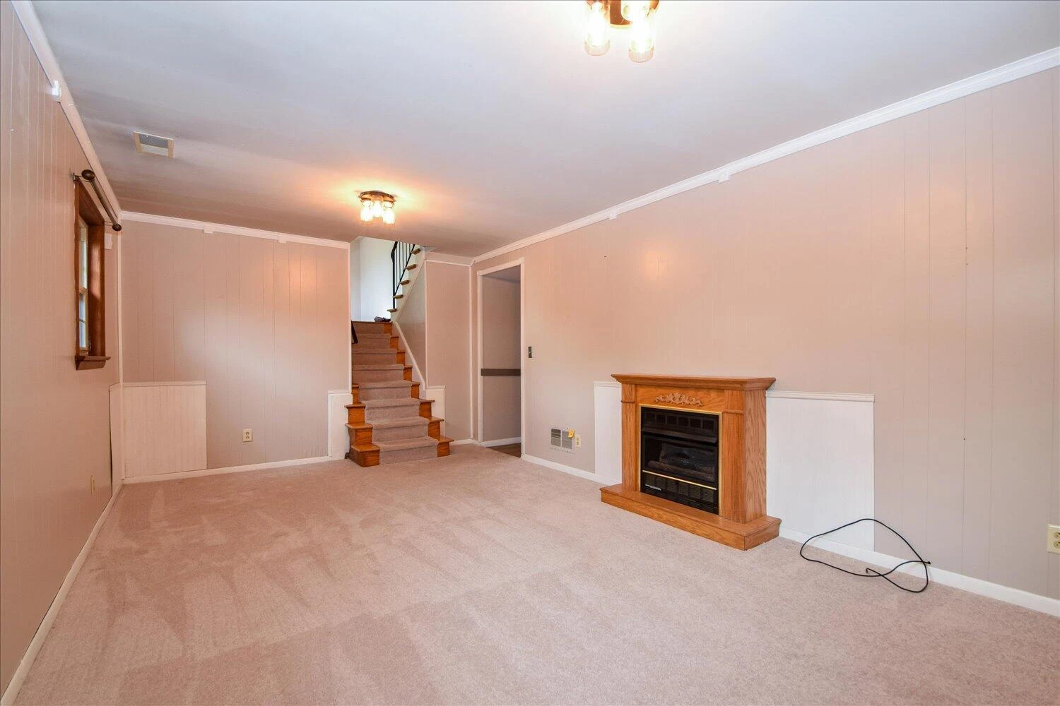 906 Ingleside LN - Photo 20