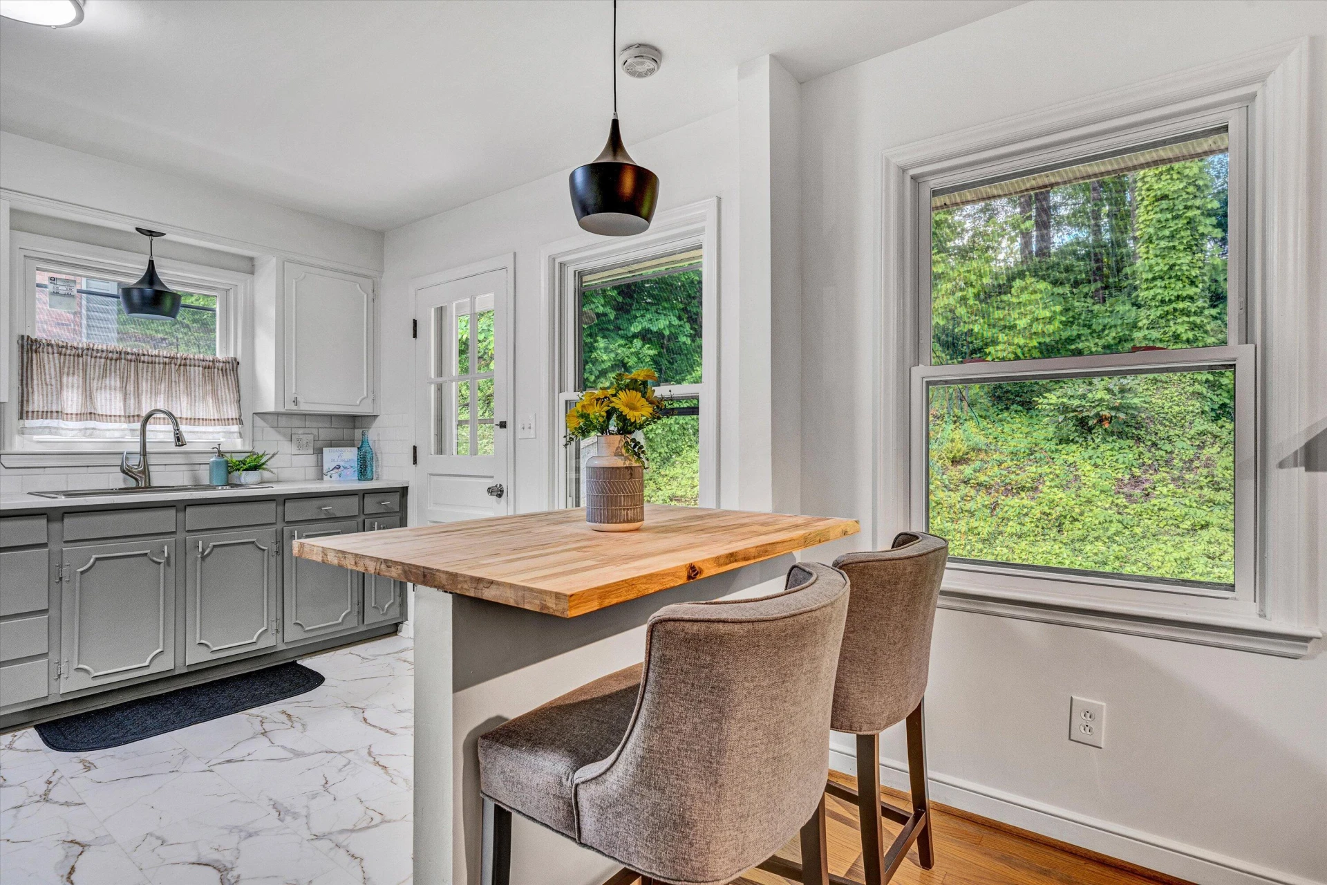 4122 Woodvale DR - Photo 13