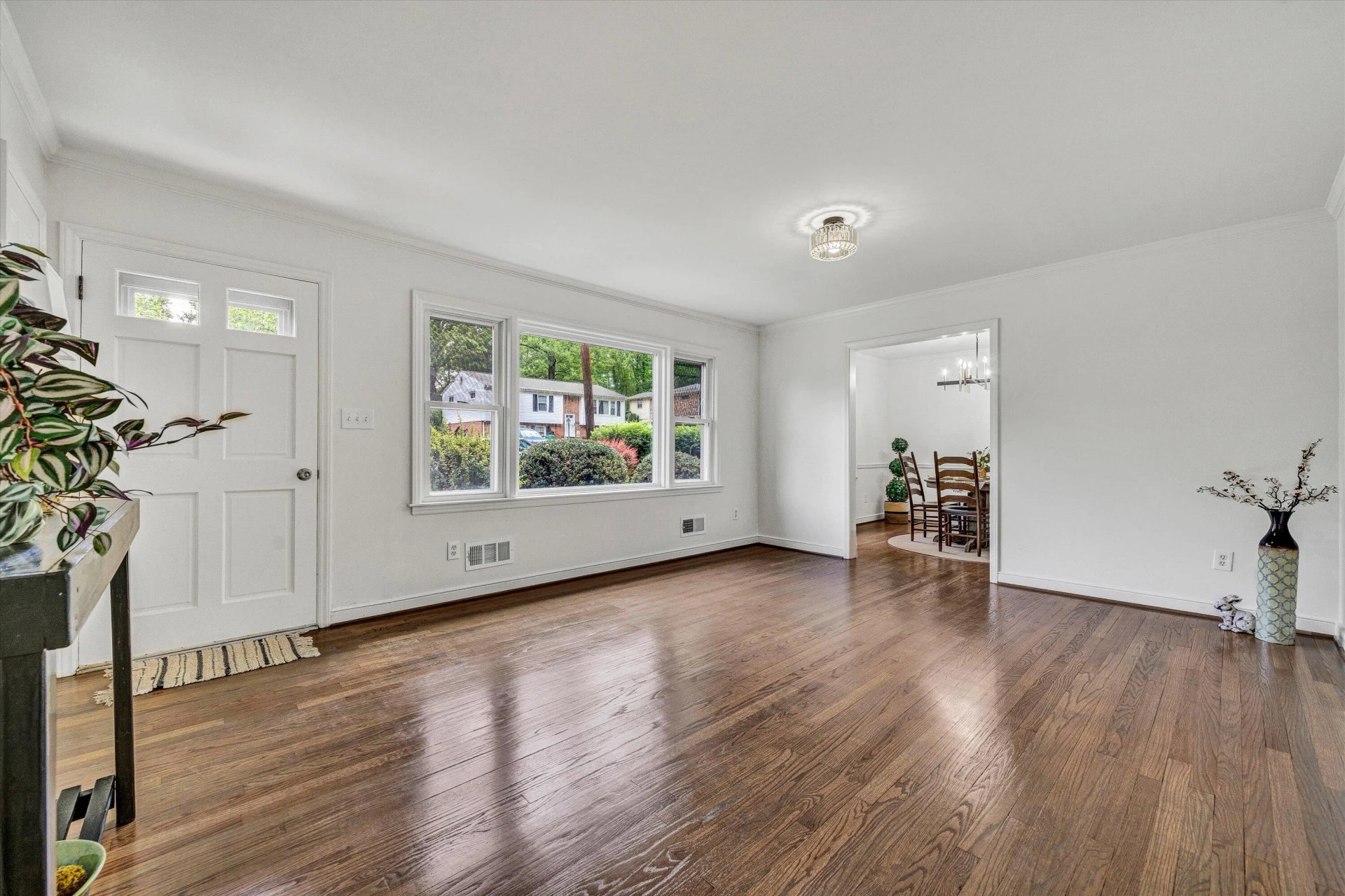4122 Woodvale DR - Photo 5