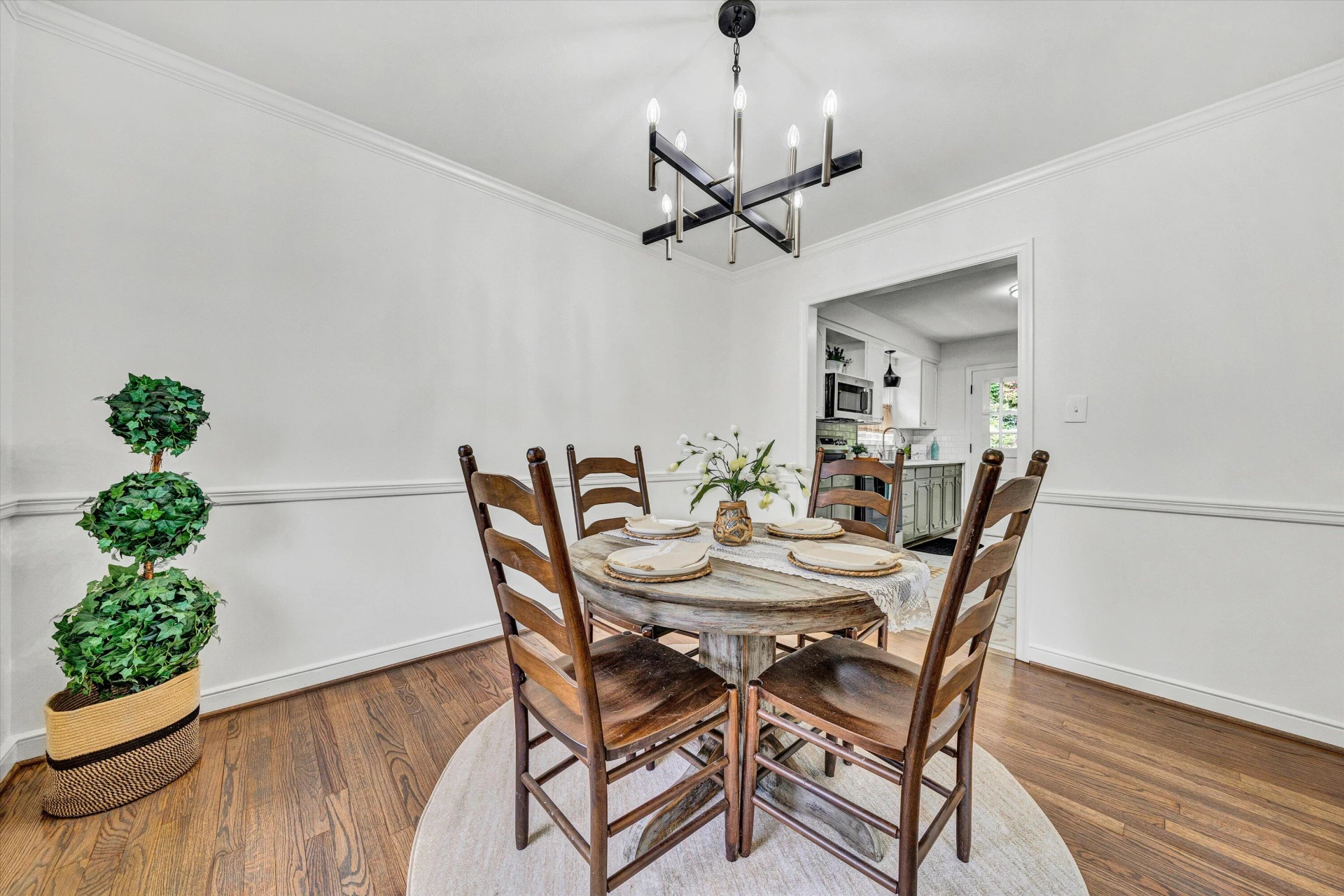 4122 Woodvale DR - Photo 9