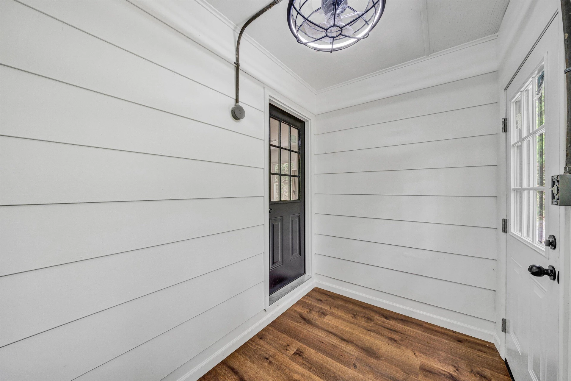160 Primrose RD - Photo 4