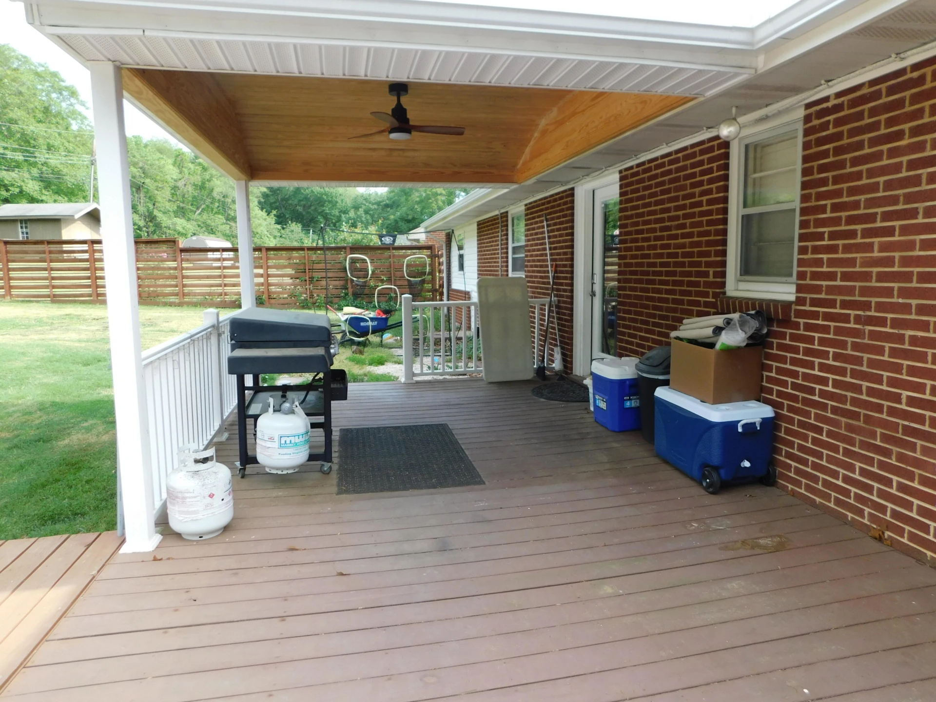 514 Briarwood DR - Photo 17