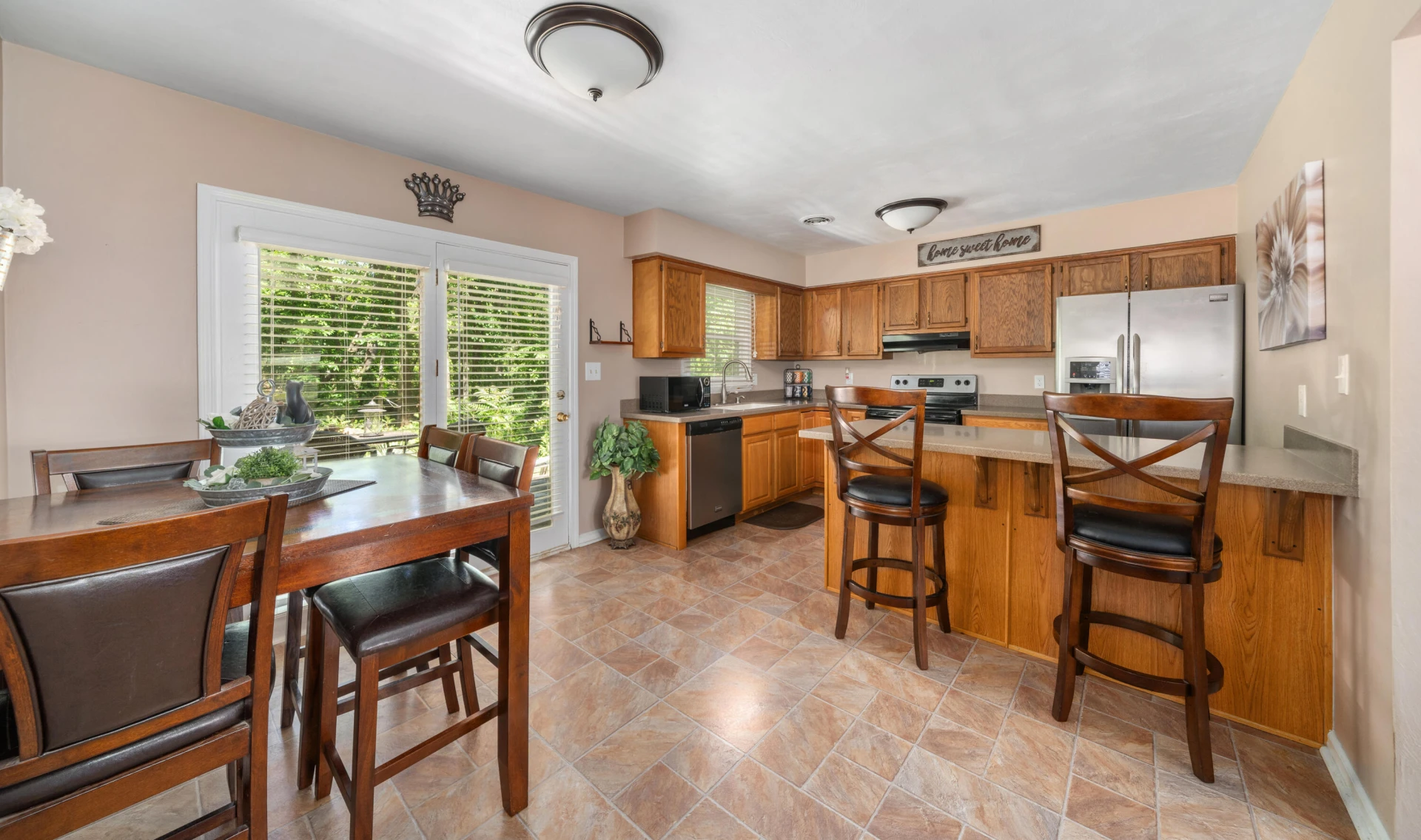 4417 Indian Hill RD - Photo 2