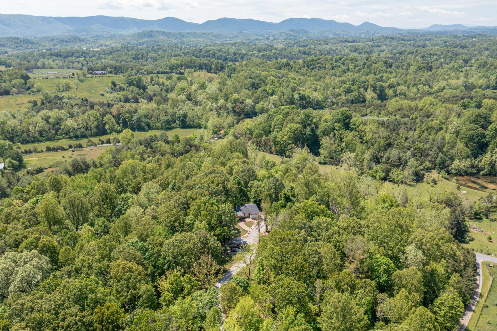 1230 Old Hollow RD - Photo 3