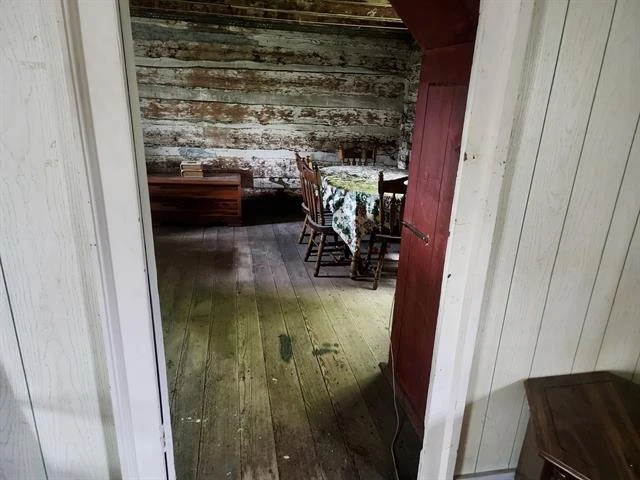 5255 Wilderness RD - Photo 10