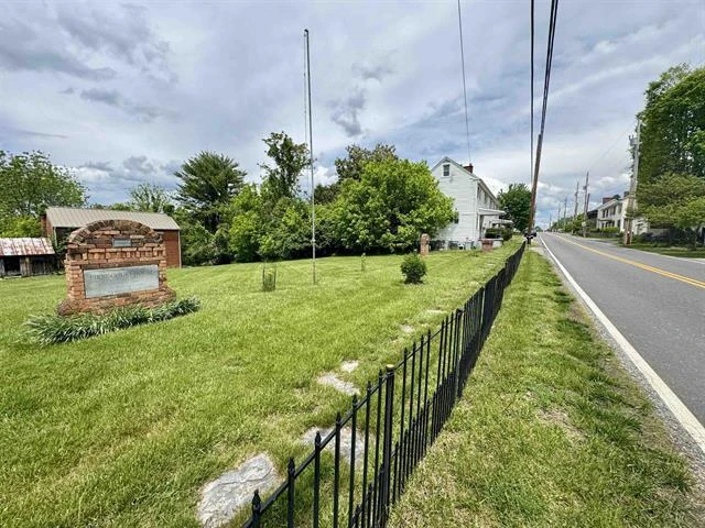 5255 Wilderness RD - Photo 33