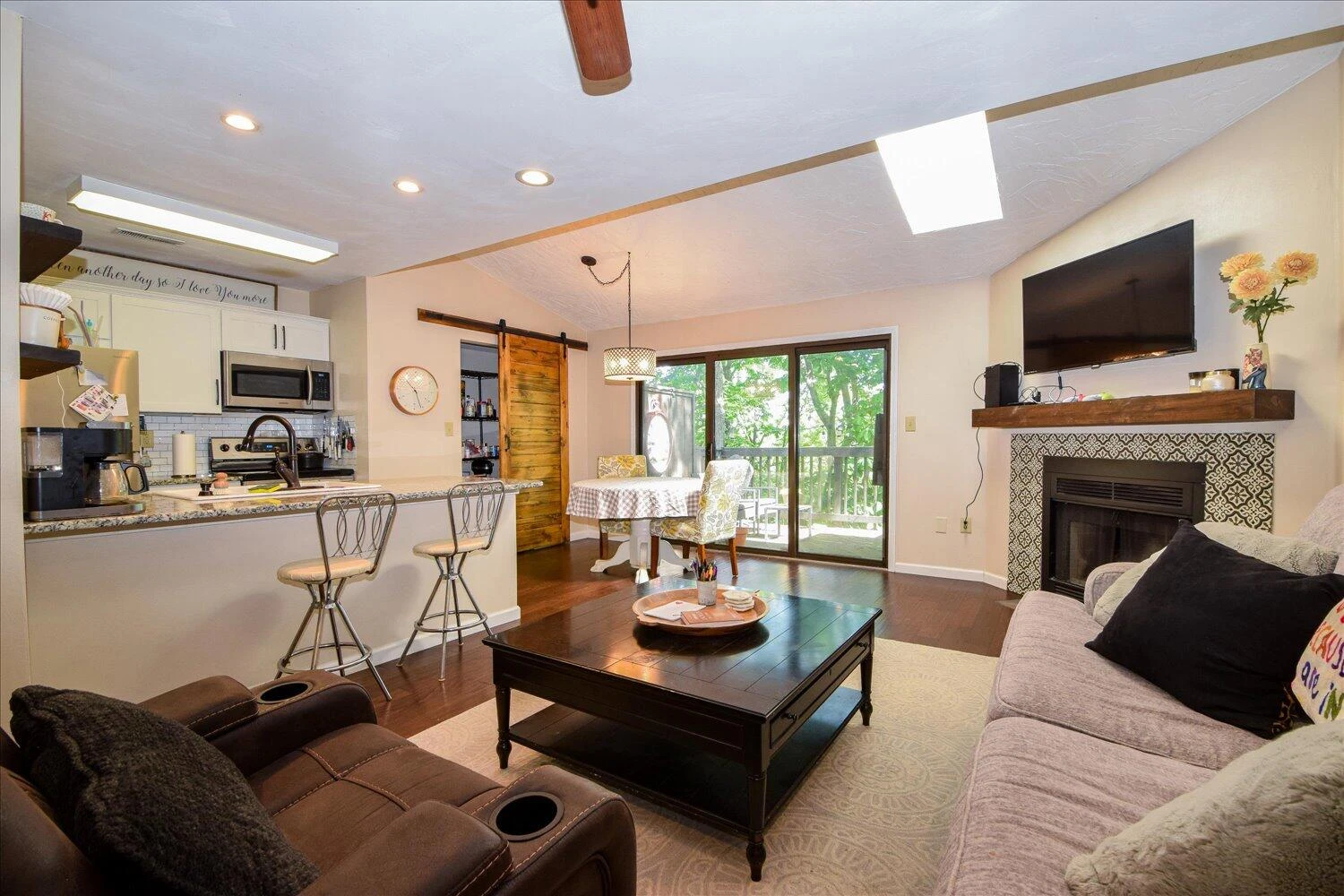 3279 Forest Ridge RD - Photo 6