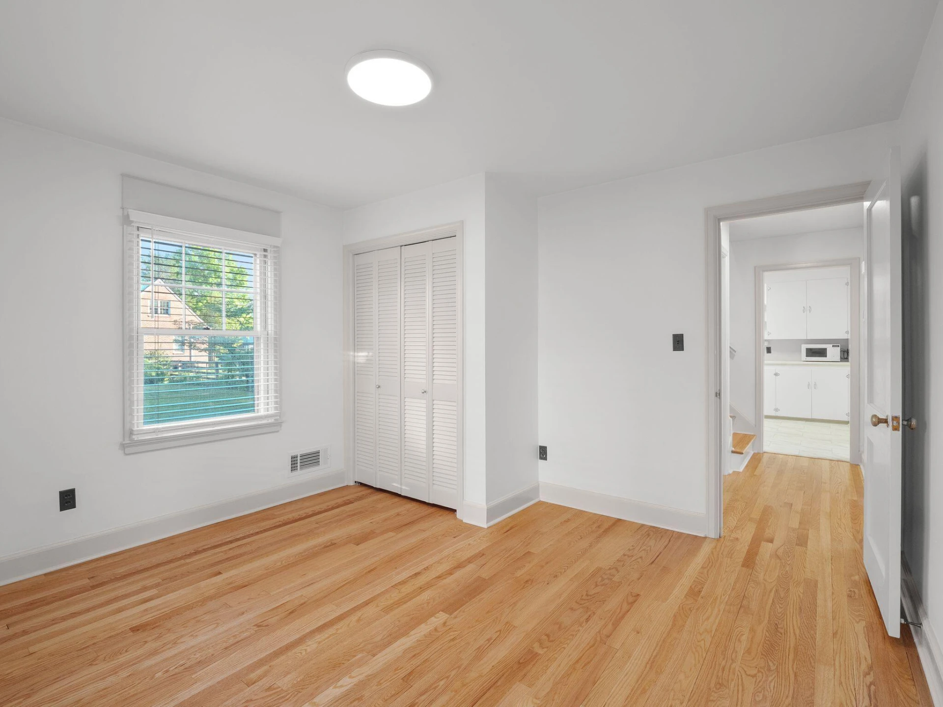 306 2nd ST - Photo 18
