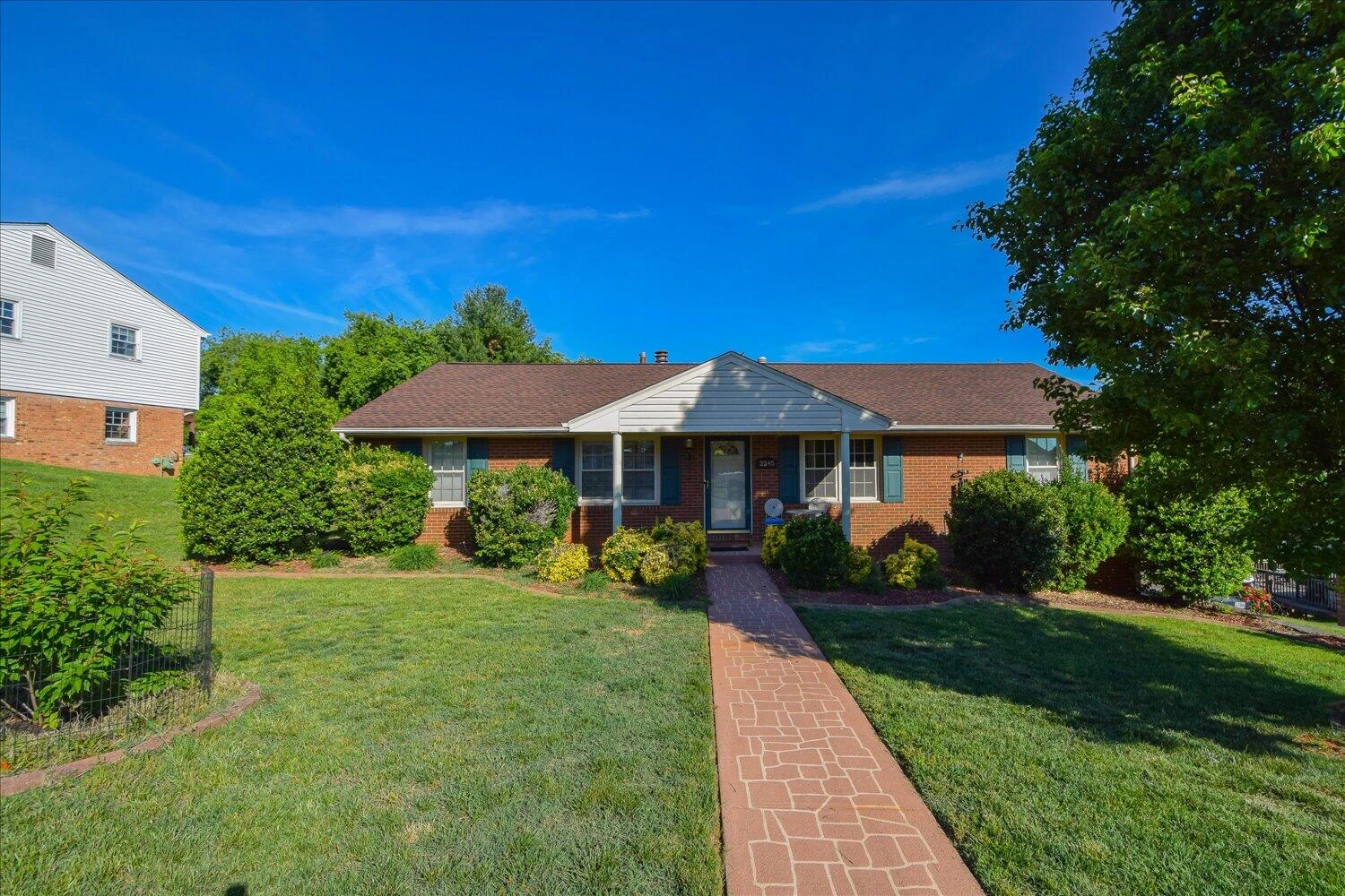 2245 Karen DR