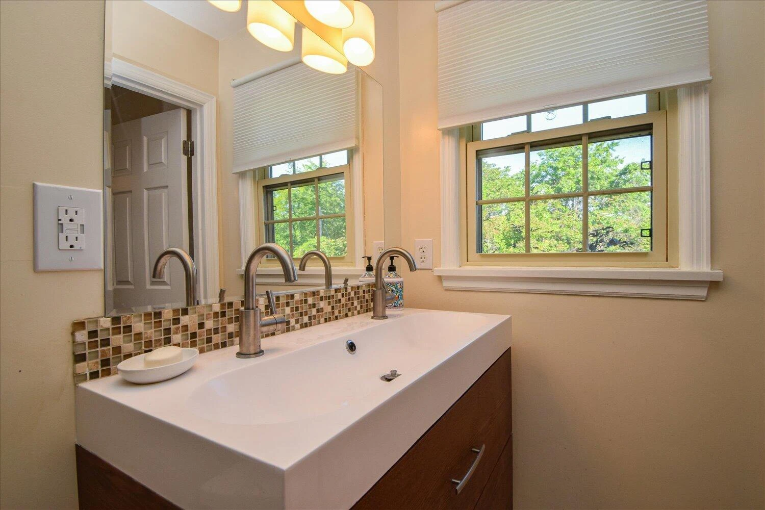 2245 Karen DR - Photo 16