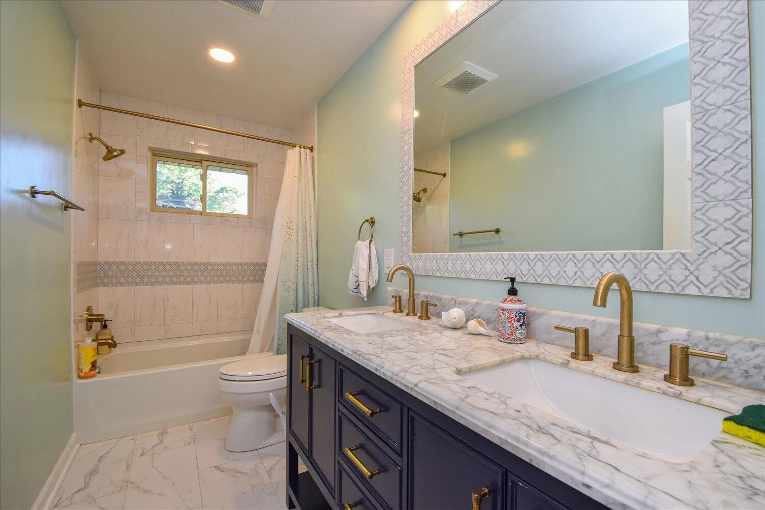 2245 Karen DR - Photo 19