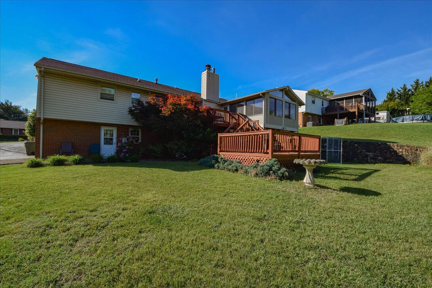 2245 Karen DR - Photo 28