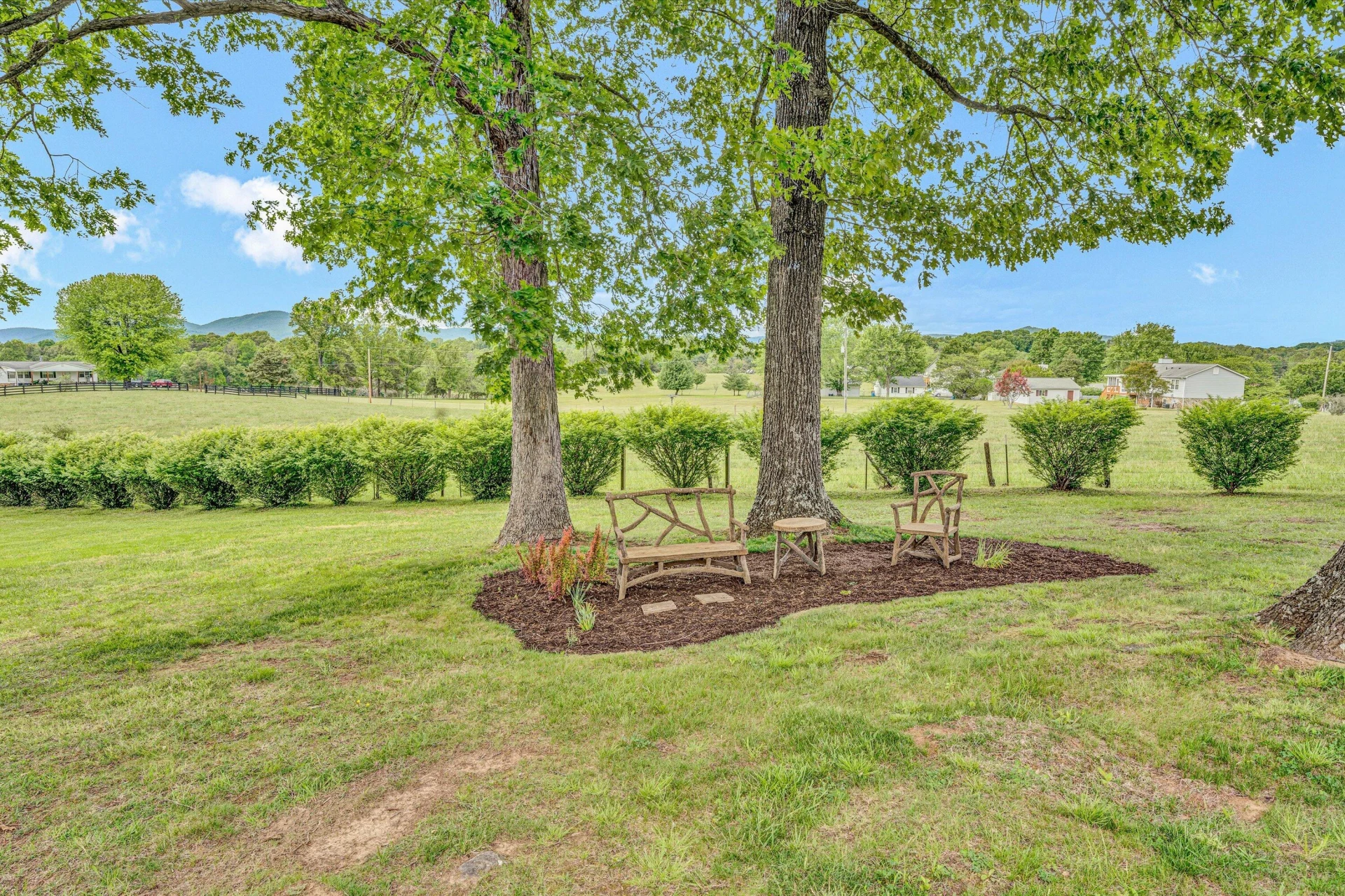 3229 Morgans Mill RD - Photo 35