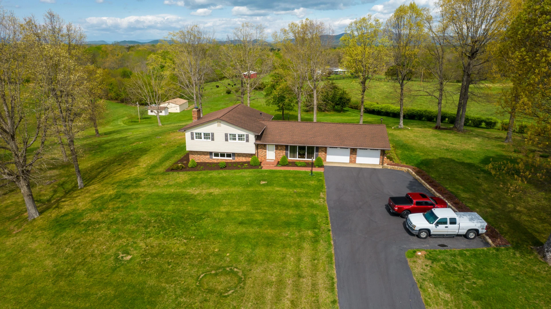 3229 Morgans Mill RD - Photo 56
