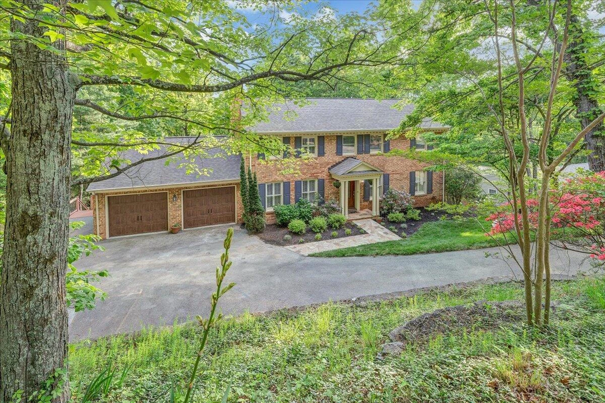 5122 Remington RD