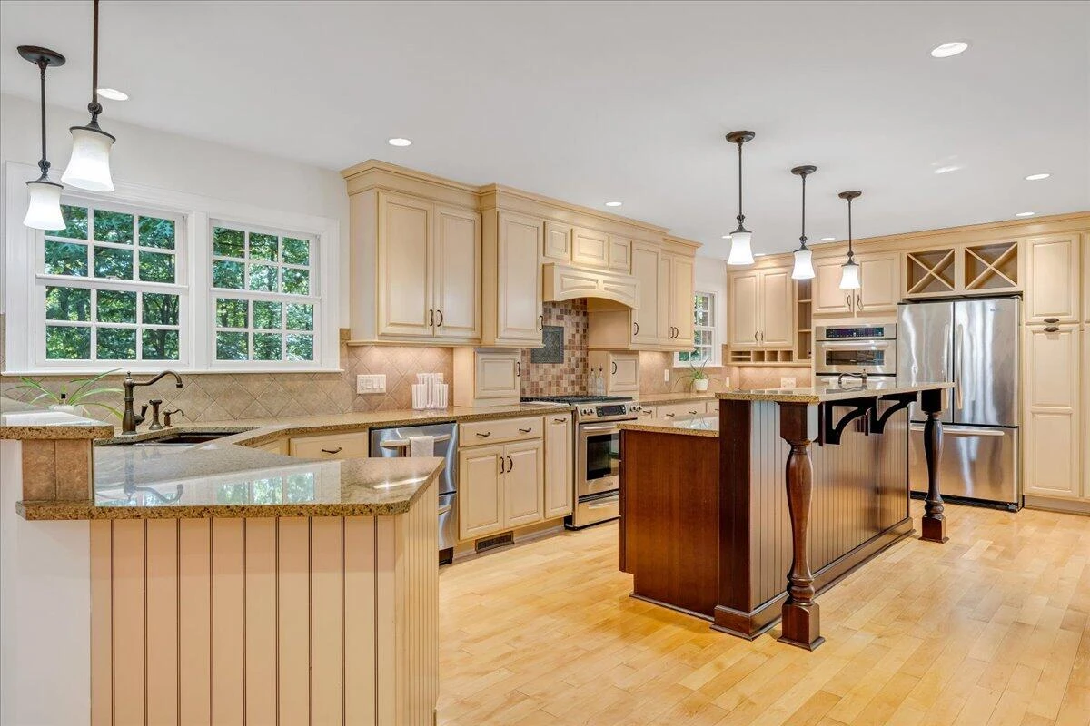 5122 Remington RD - Photo 16