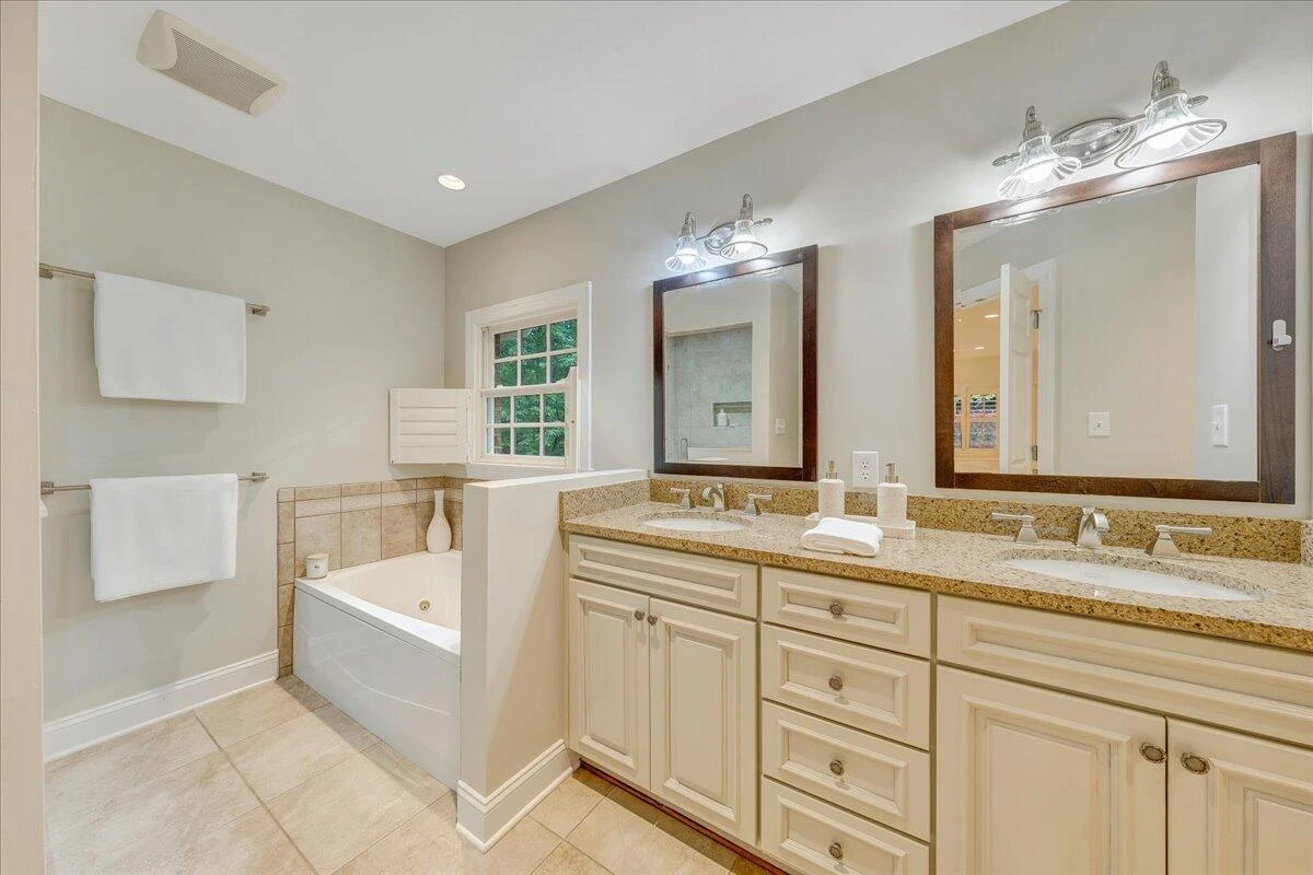 5122 Remington RD - Photo 33