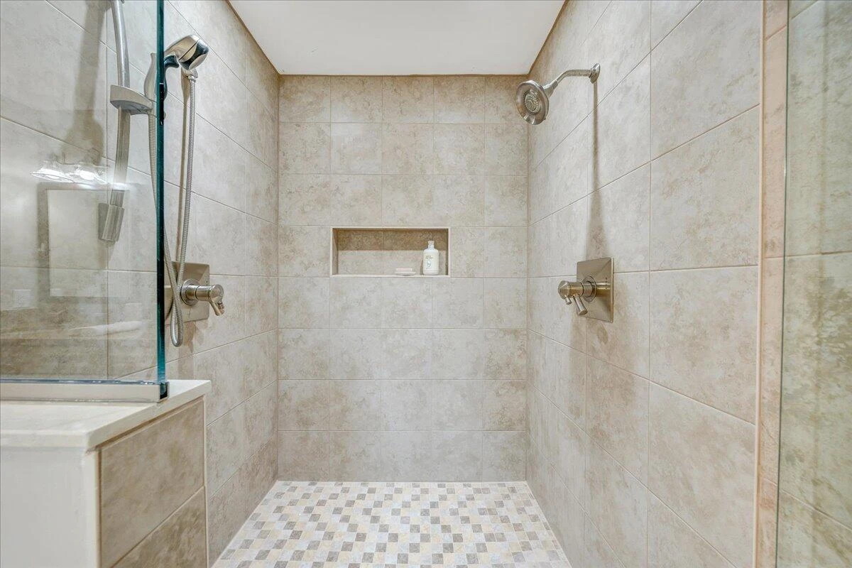 5122 Remington RD - Photo 35
