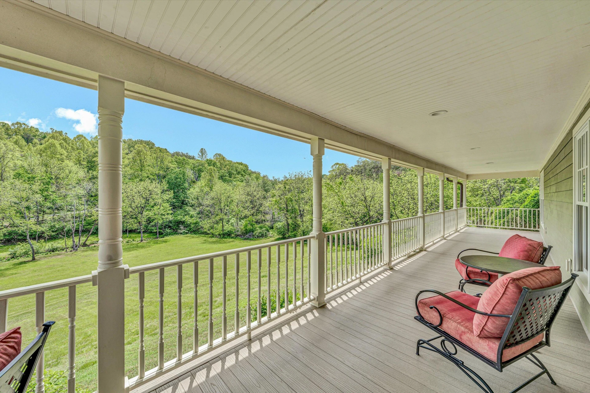 1045 Wooded Acres DR - Photo 14