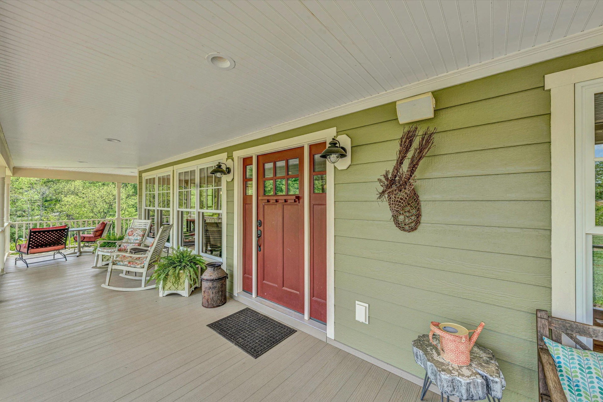 1045 Wooded Acres DR - Photo 16