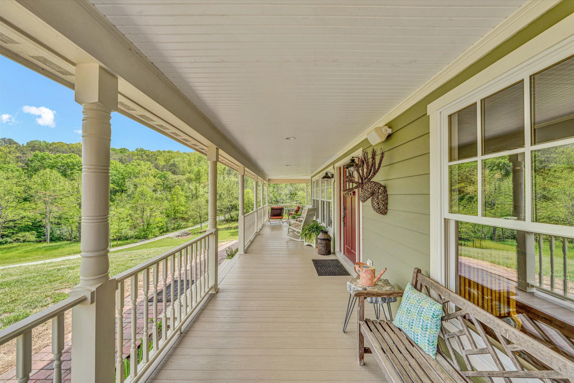 1045 Wooded Acres DR - Photo 17