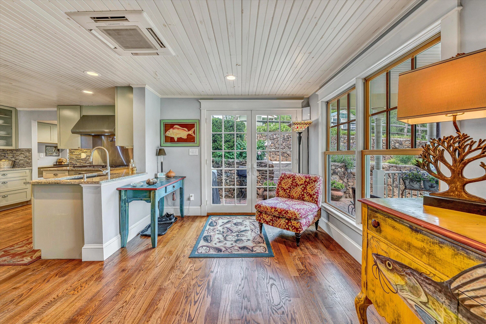 1045 Wooded Acres DR - Photo 28