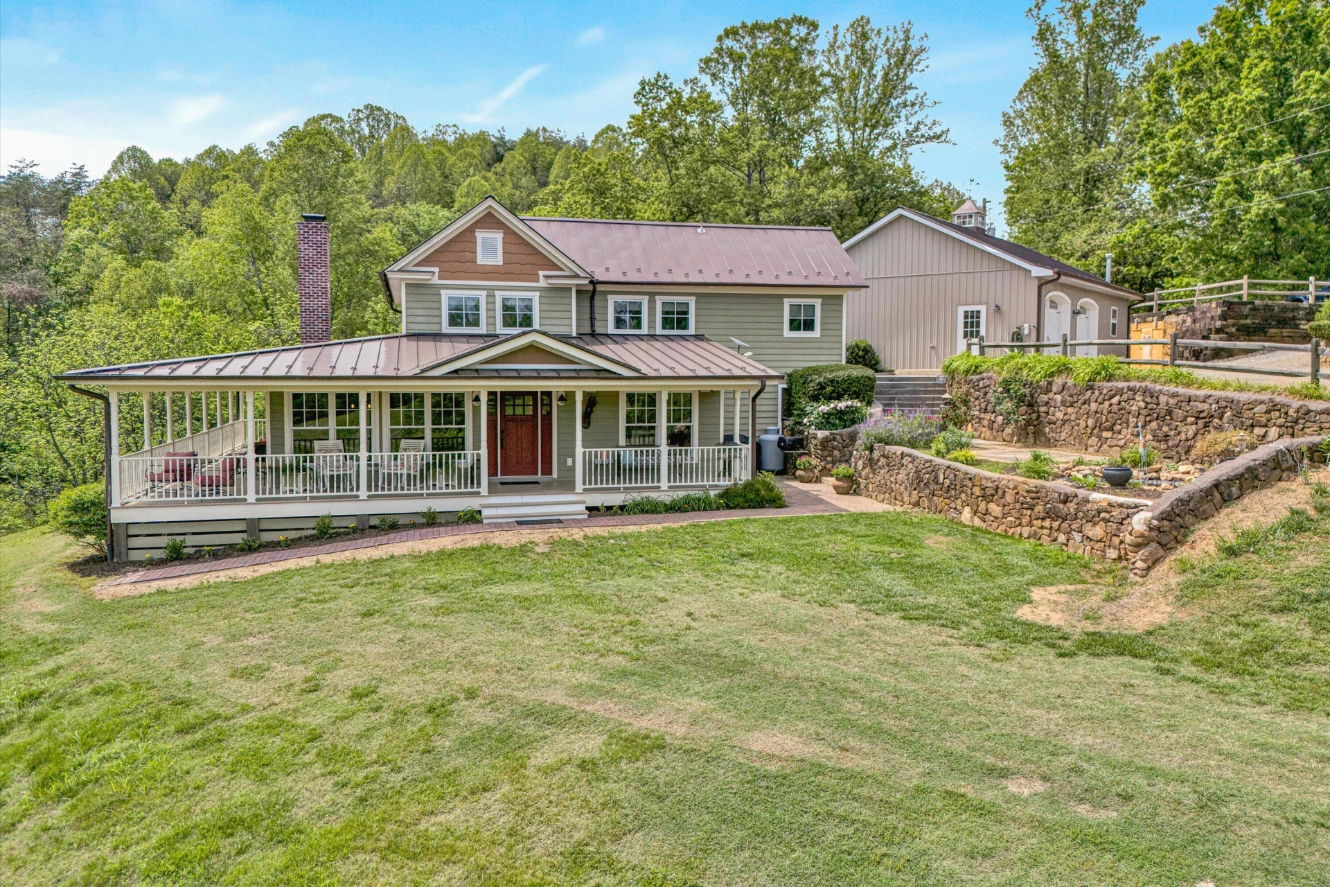 1045 Wooded Acres DR - Photo 6
