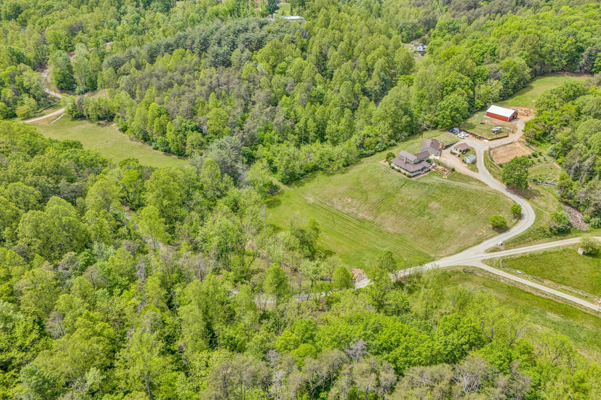 1045 Wooded Acres DR - Photo 73