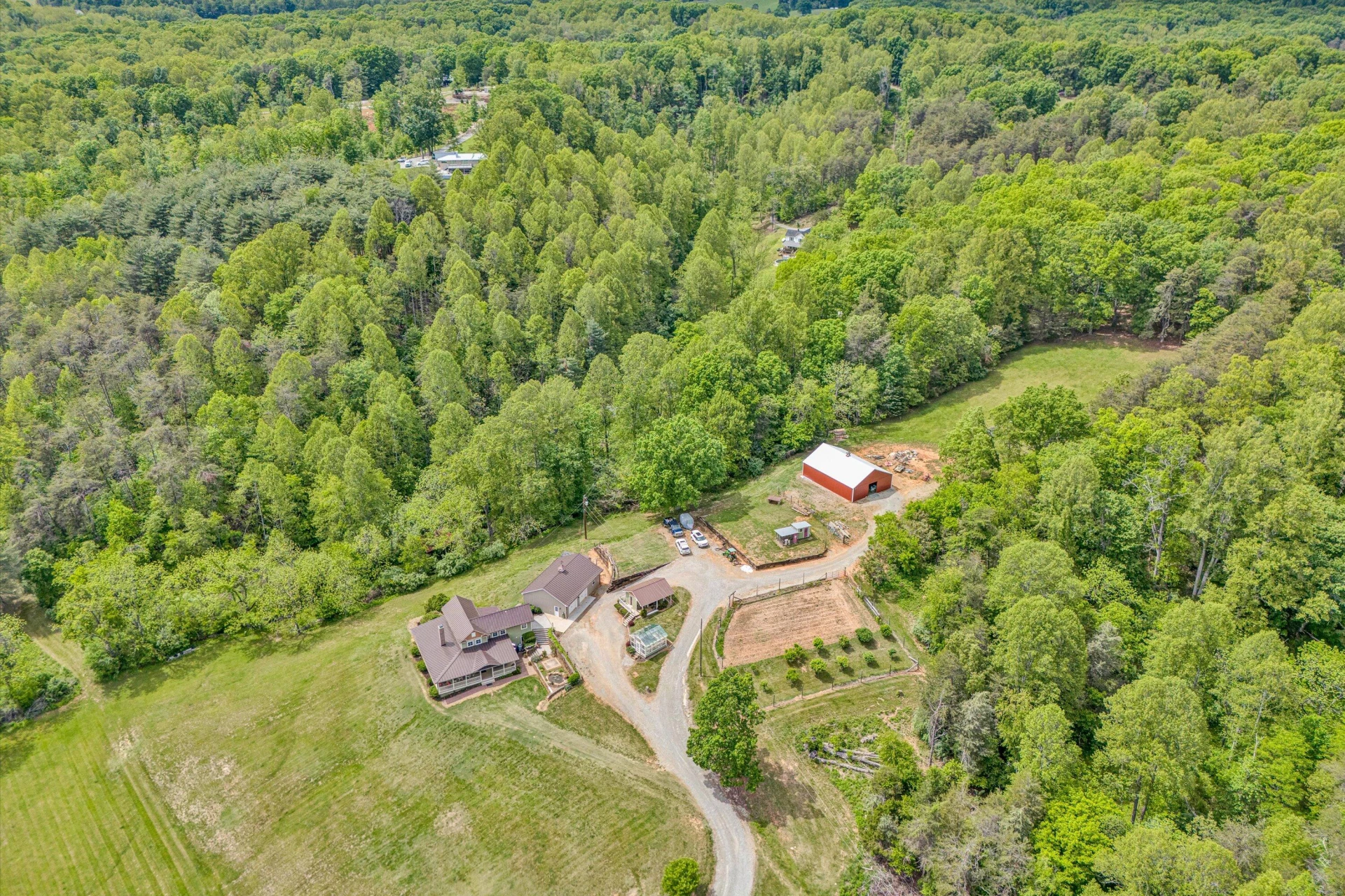 1045 Wooded Acres DR - Photo 74