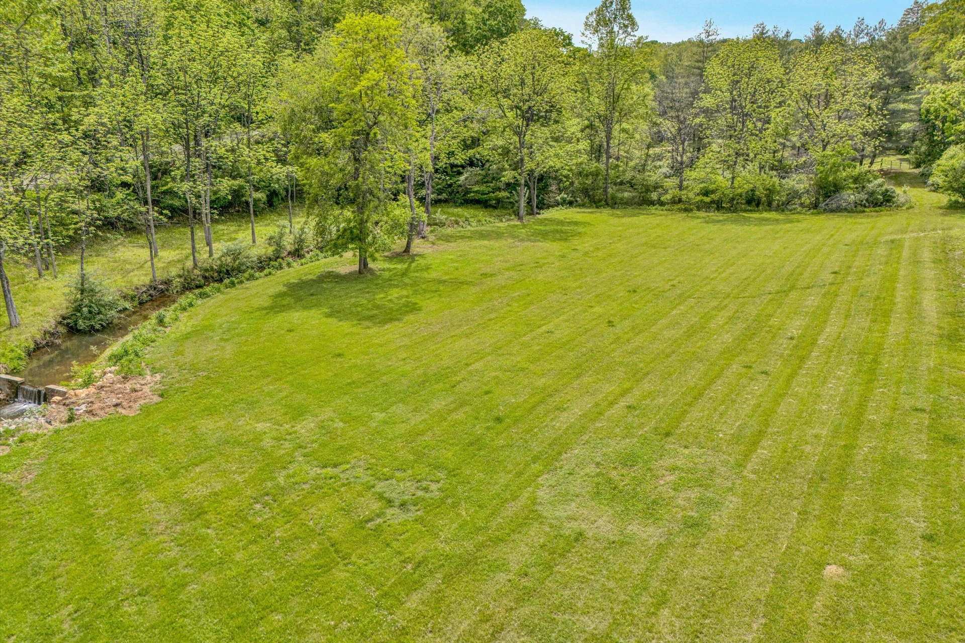1045 Wooded Acres DR - Photo 76
