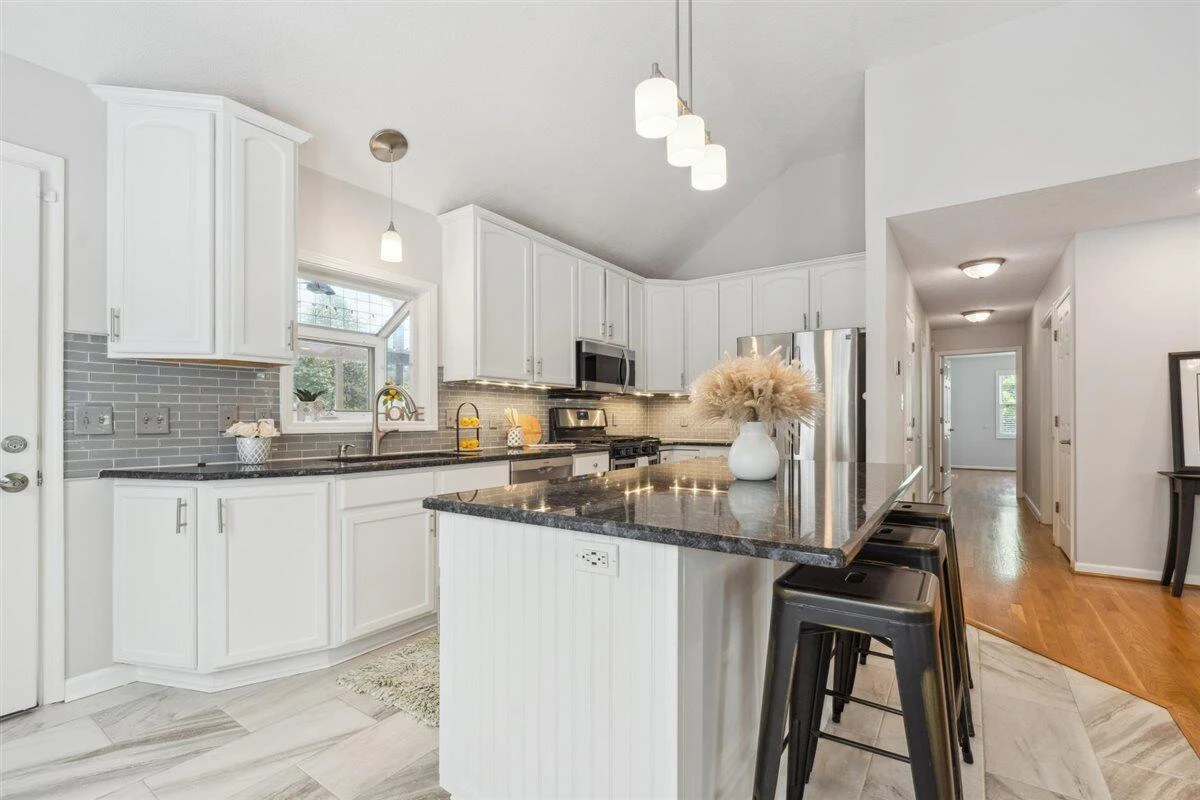 112 Cedarwood Ct CT - Photo 18