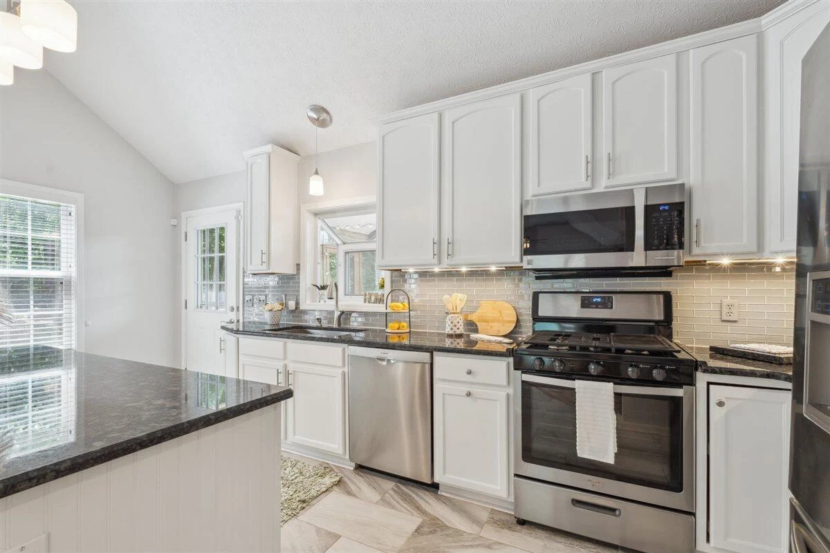 112 Cedarwood Ct CT - Photo 20
