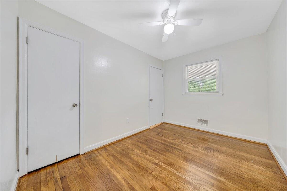 1218 Grayson AVE - Photo 13
